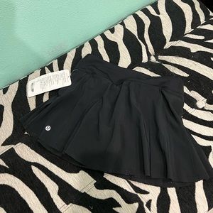 Lululemon athelica RARE Smooth stride skirt brand new size 2
